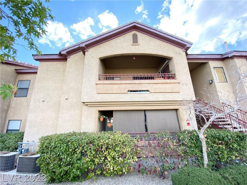 Property Photo:  8250 North Grand Canyon Drive 2075  NV 89166 