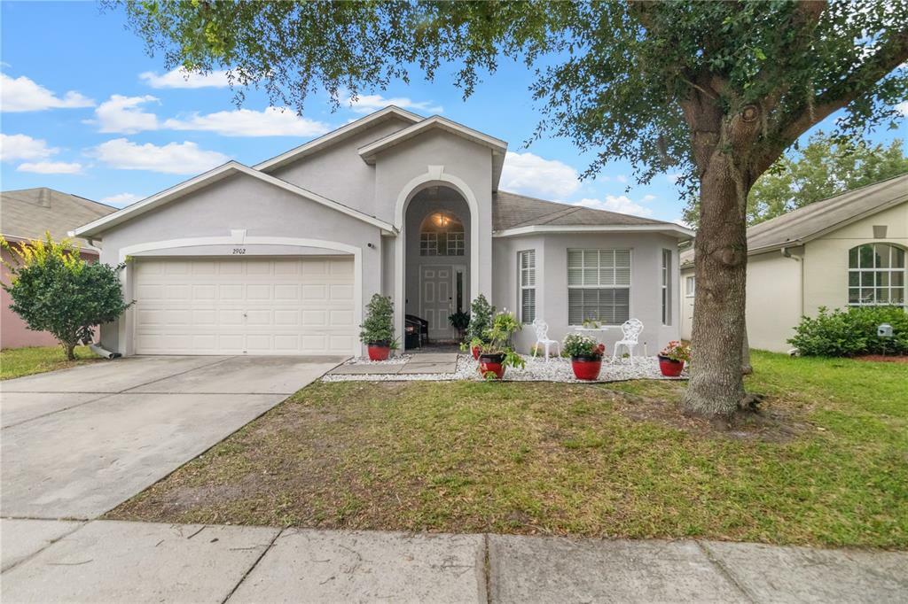 Property Photo:  2902 Prairie Iris Drive  FL 34638 