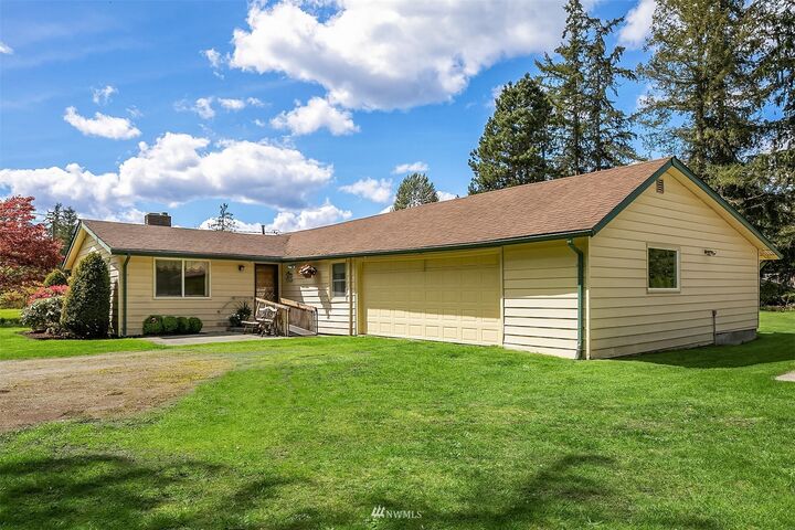 Property Photo: 4255 324th Avenue SE WA 98024