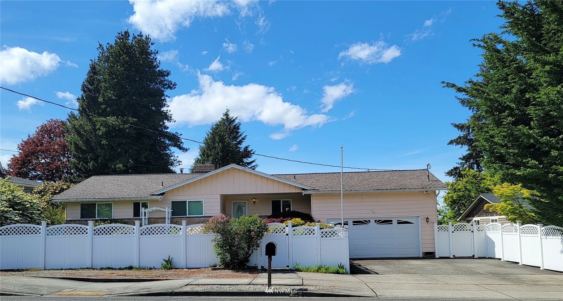 Property Photo:  1790 N Narrows Drive  WA 98406 