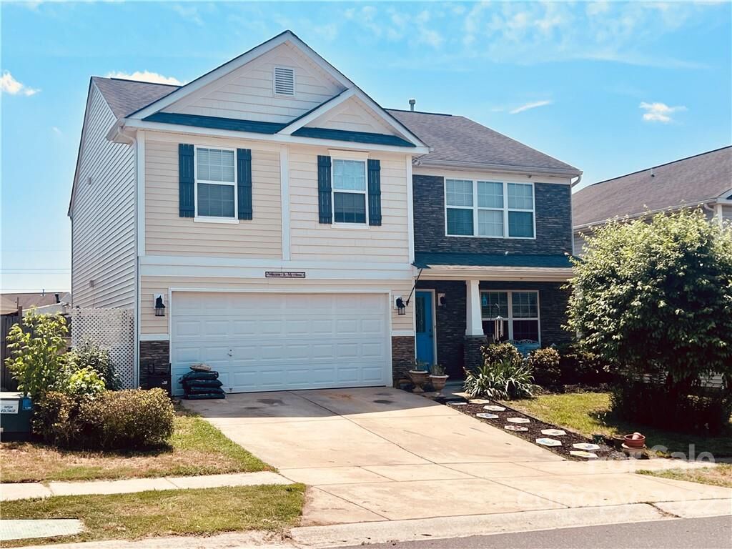 Property Photo:  1507 Eastway Drive  NC 28034 