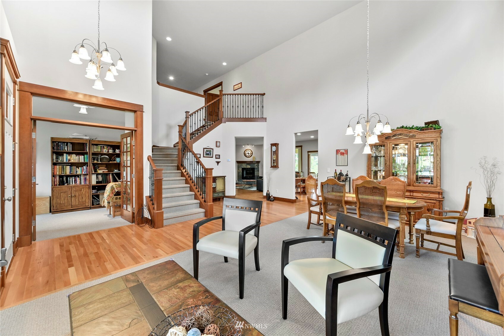 Property Photo: 21624 43rd Drive SE WA 98021