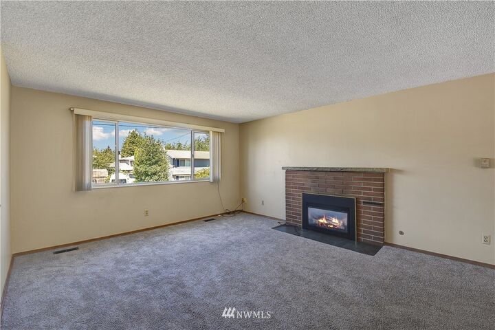 Property Photo:  3515 NE 10th Place  WA 98056 