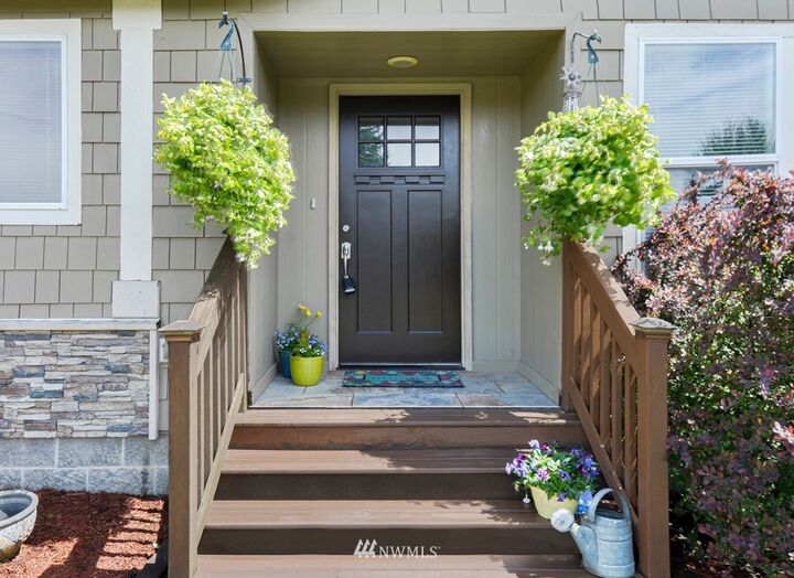 Property Photo:  11815 243rd Avenue Ct E  WA 98321 
