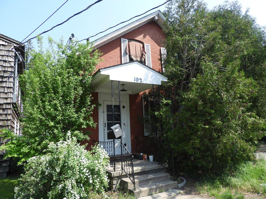 Property Photo:  102 Brinkerhoff Street  NY 12901 