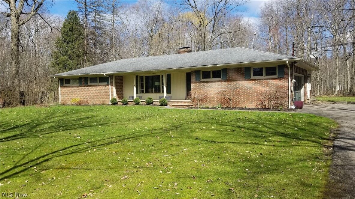 Property Photo:  8716 E Craig Drive  OH 44023 