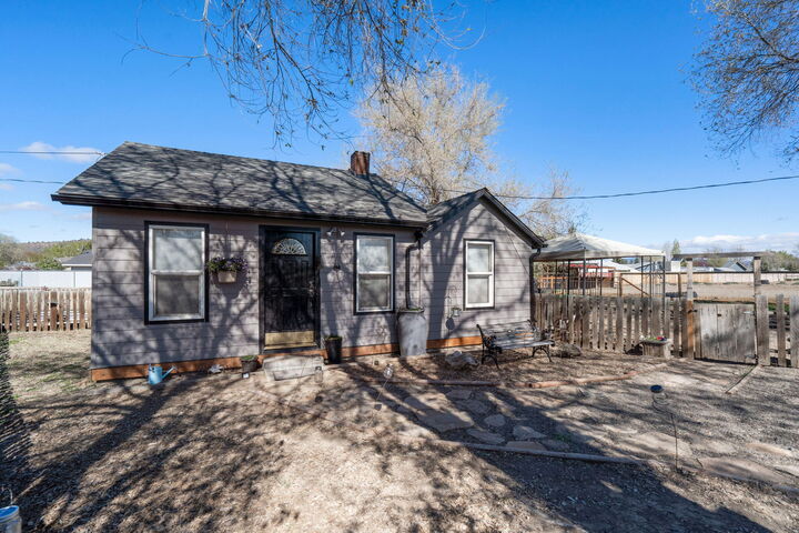 1475 SE Carey Foster Road  Prineville OR 97754 photo