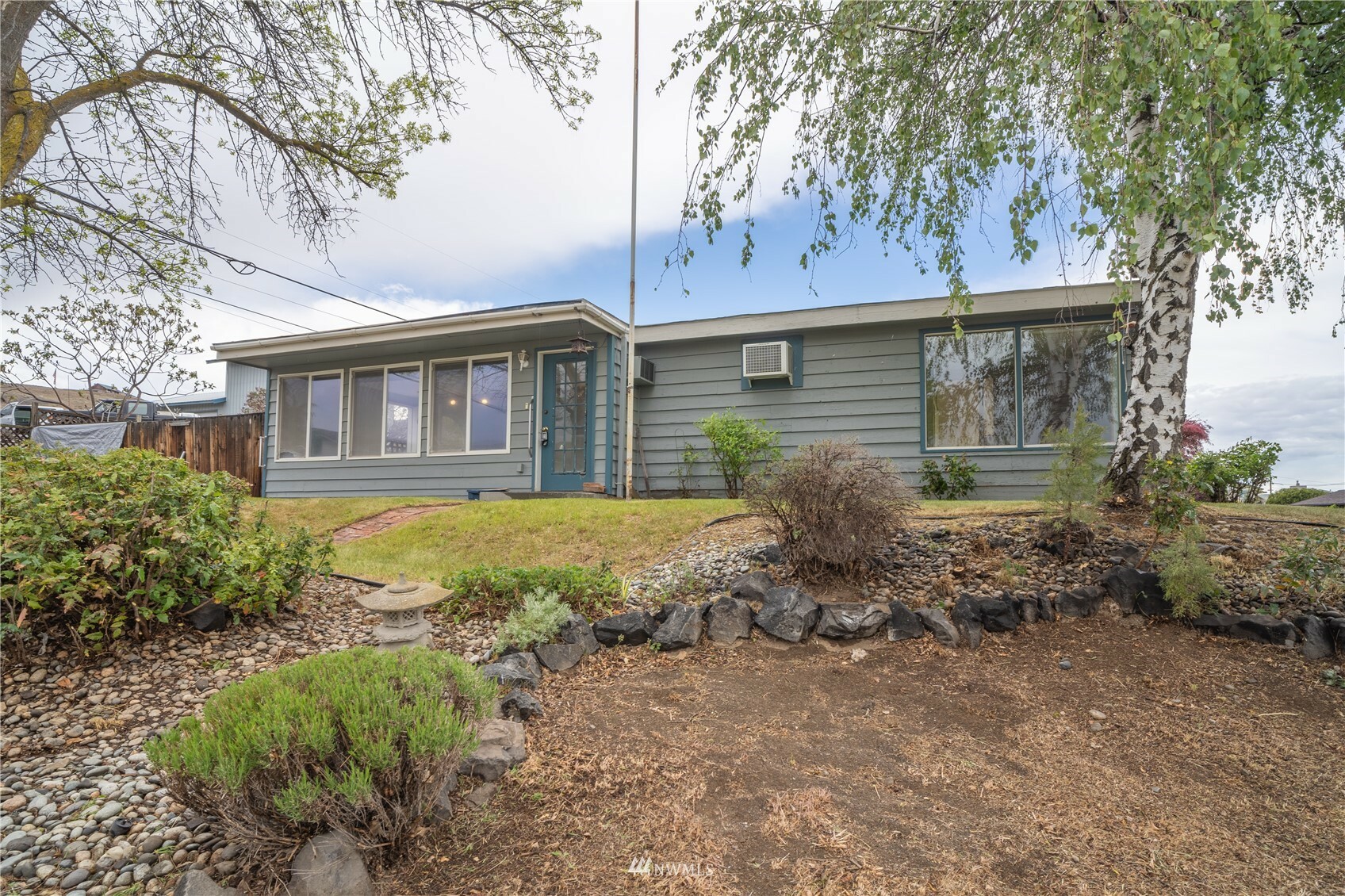 Property Photo:  401 Statter Road  WA 98823 