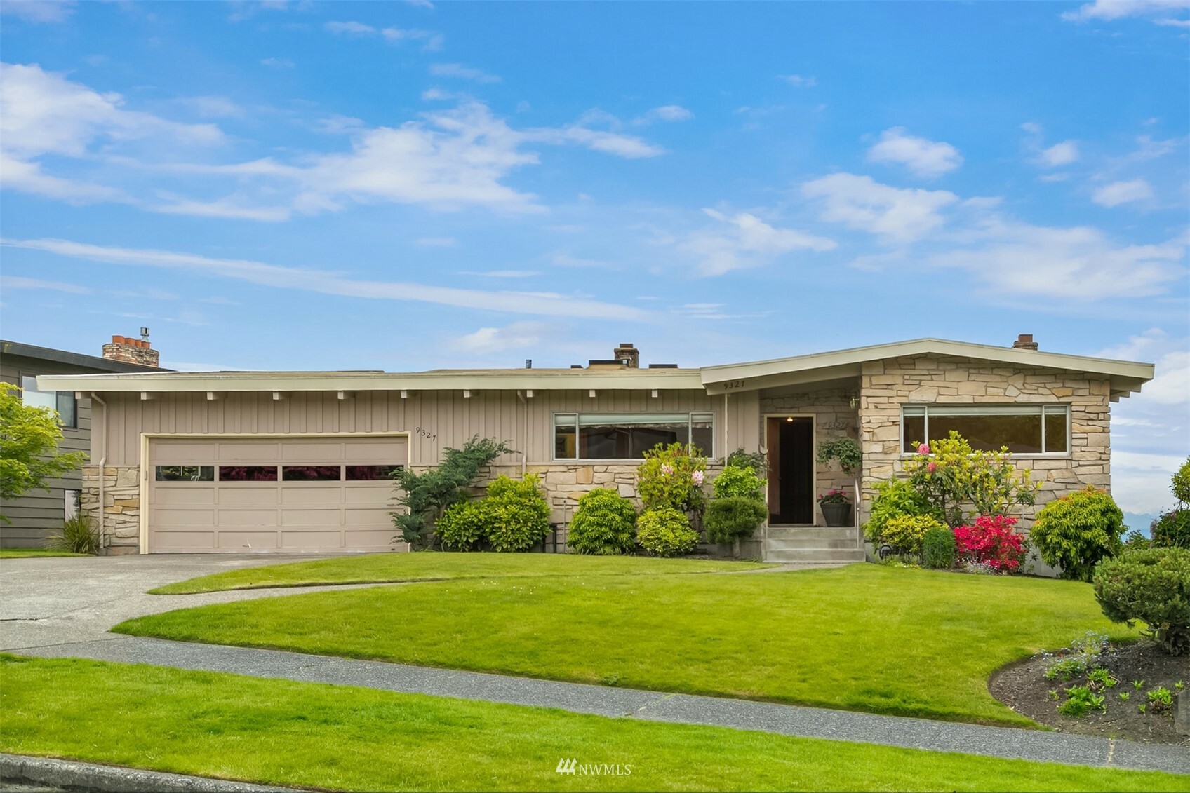 Property Photo: 9327 23rd Avenue NW WA 98117