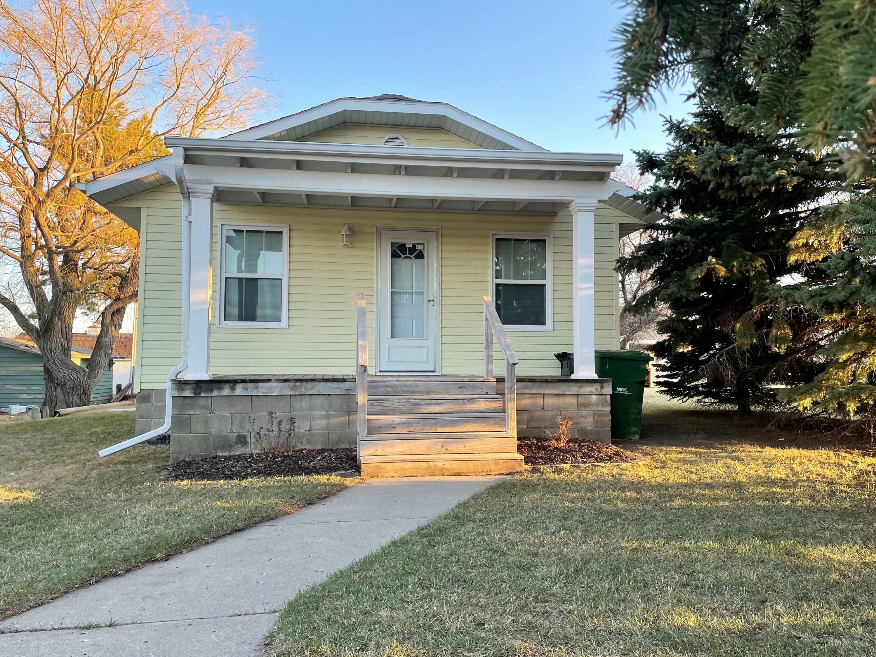 Property Photo:  1446 4th Street N  ND 58421 