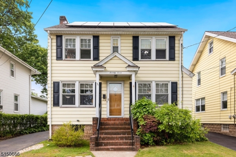 Property Photo:  77 Harcourt Ave  NJ 07621 