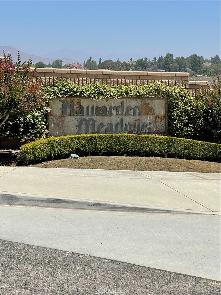 Property Photo: 7168 Miracle Mile CA 92506