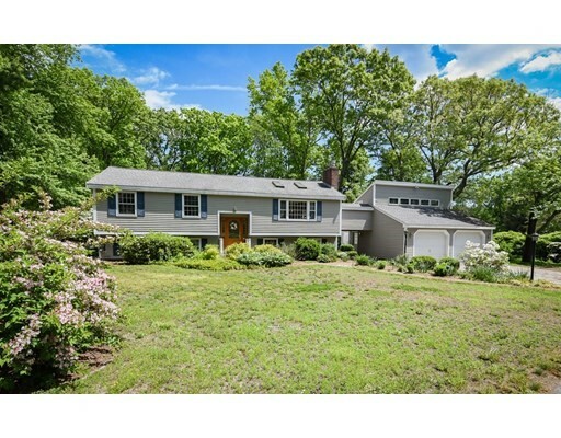 Property Photo: 160 Green Meadow Dr MA 01876