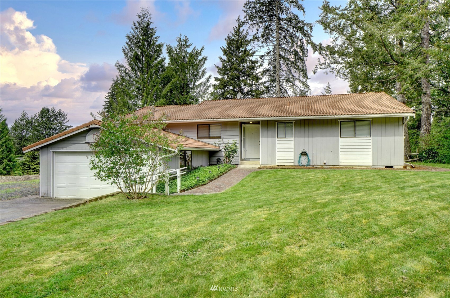 Property Photo:  160 E Lakeland Way  WA 98524 