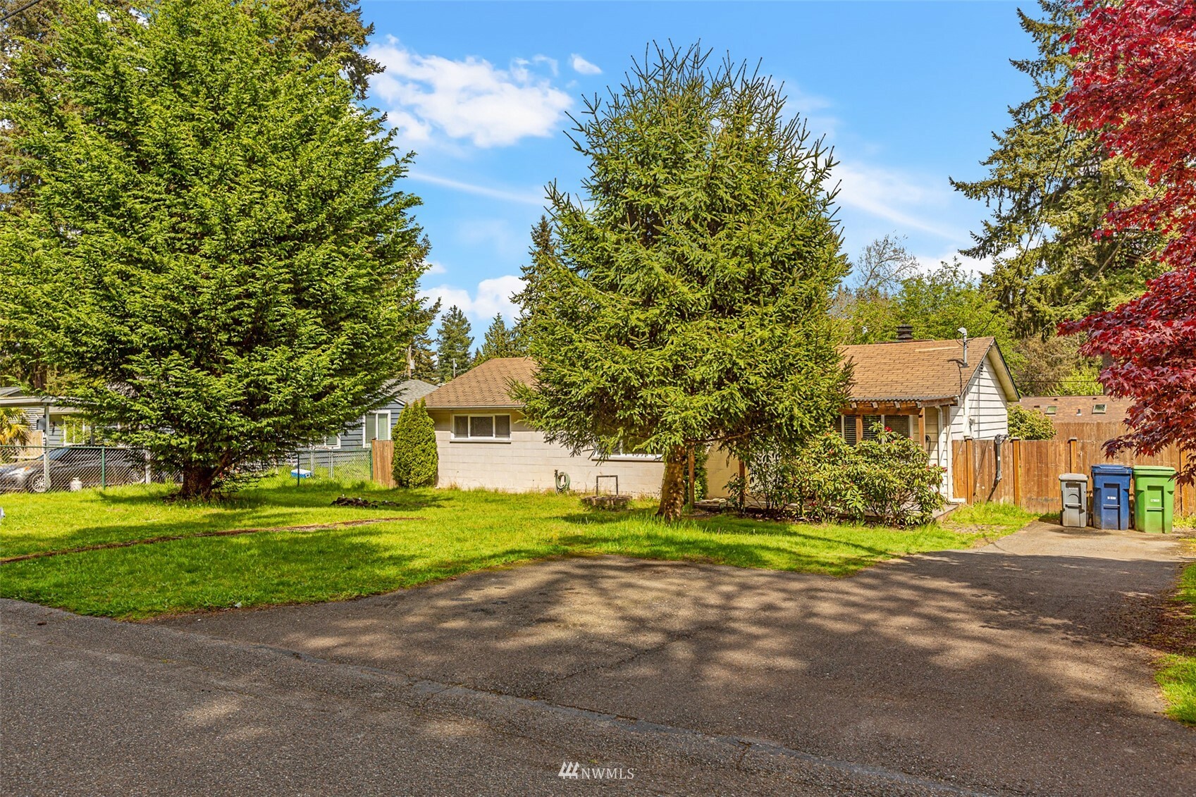 Property Photo:  22609 61st Avenue W  WA 98043 