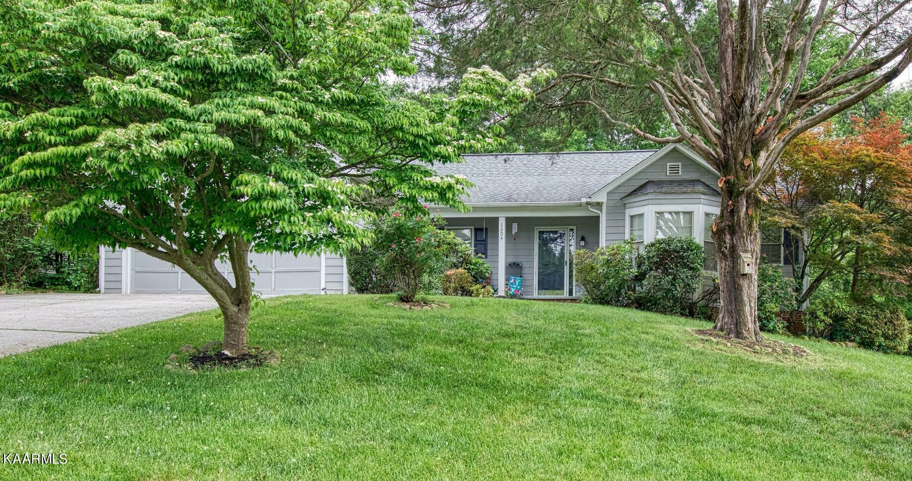 Property Photo:  1204 Halifax Rd  TN 37922 