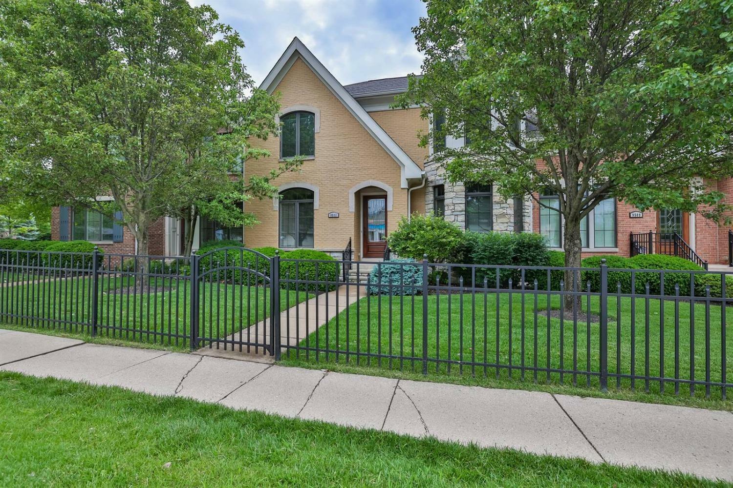 Property Photo: 9511 Park Manor OH 45242