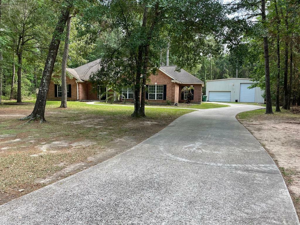 Property Photo:  1026 S Commons View Drive  TX 77336 