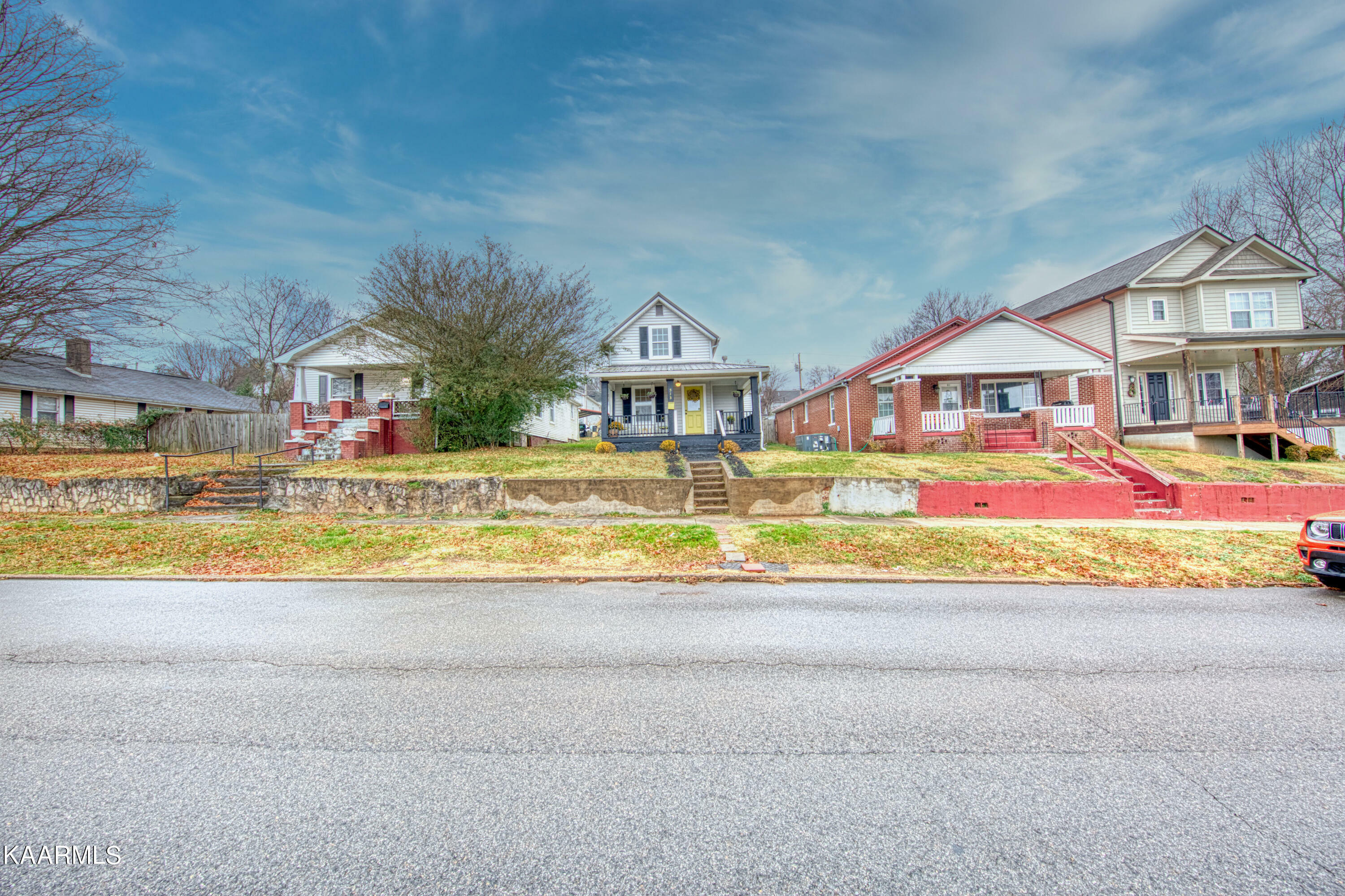 Property Photo:  513 W 1st Ave  TN 37771 