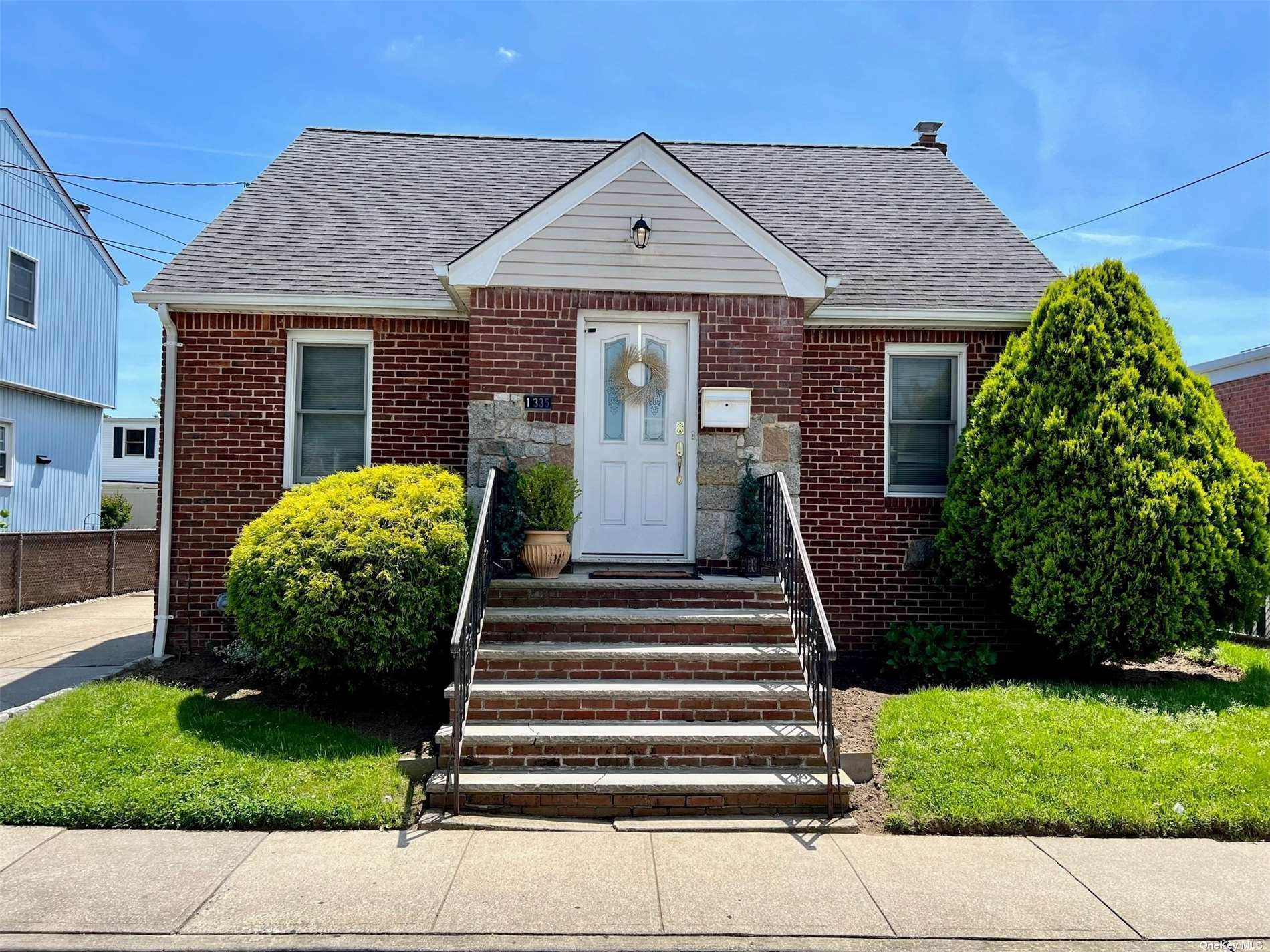 1335 Eagle Avenue  Elmont NY 11003 photo