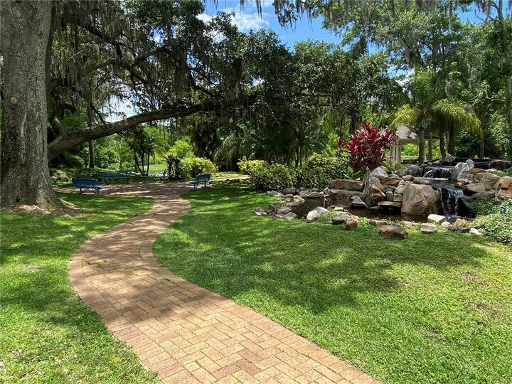 Property Photo: 4328 S Kirkman Road 1305 FL 32811