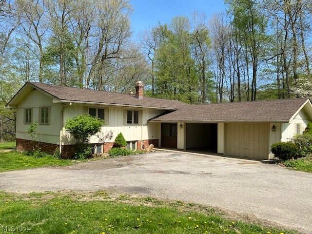 Property Photo: 11103 Peck Road OH 44255