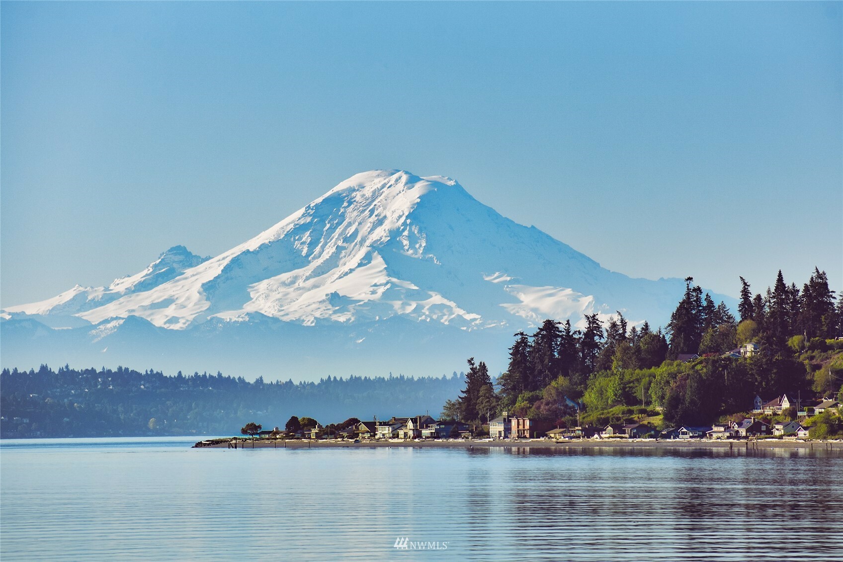 Property Photo: 10101 Manitou Beach Drive NE WA 98110