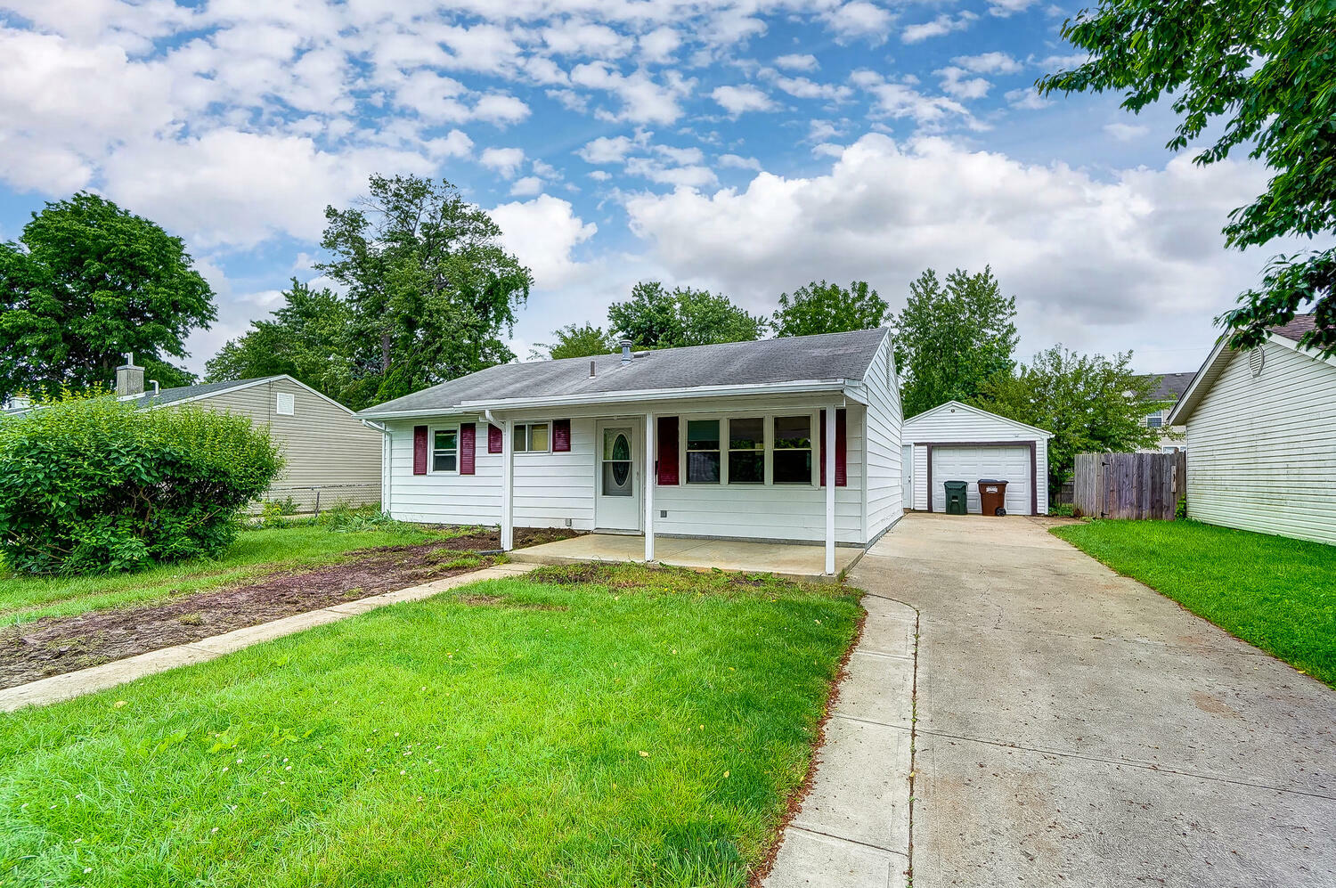 Property Photo:  524 Kirkwood Drive  OH 45324 