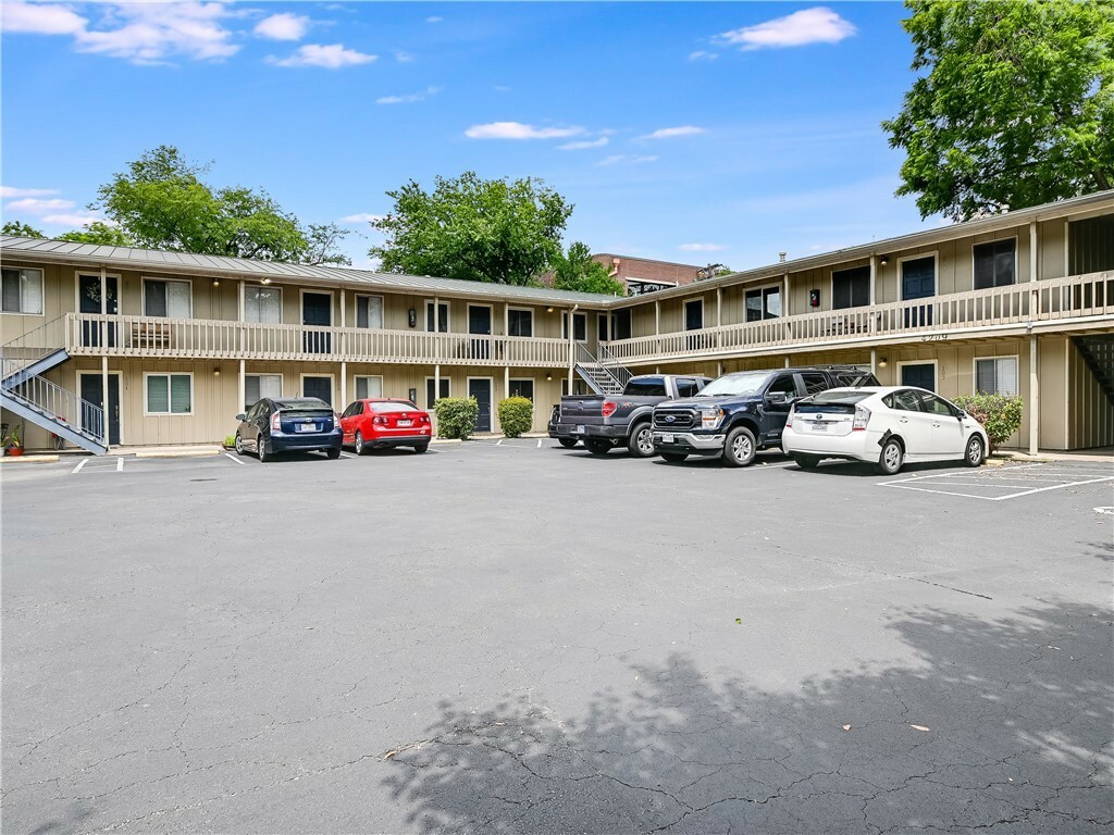 Property Photo: 4209 Burnet Road 107 TX 78756