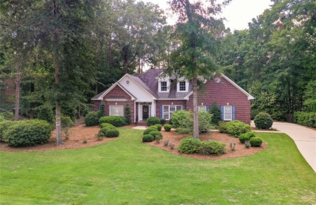 Property Photo:  156 Asheton Lane  AL 36830 