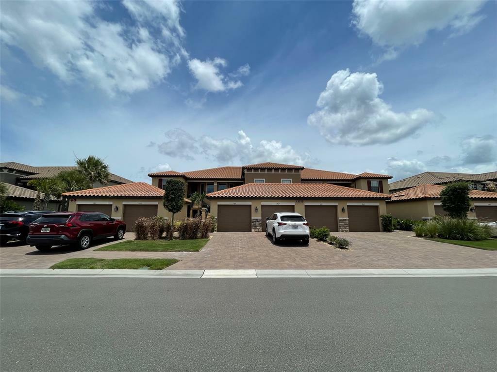 13725 Messina Loop 202  Bradenton FL 34211 photo