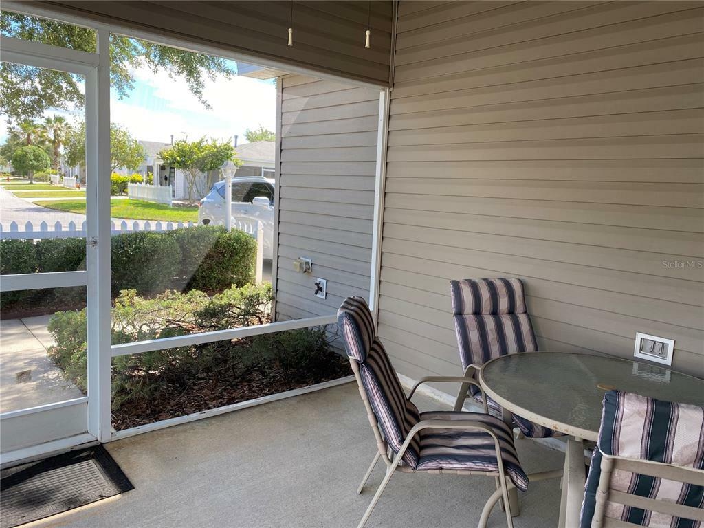 Property Photo:  1203 Mathews Lane  FL 32162 