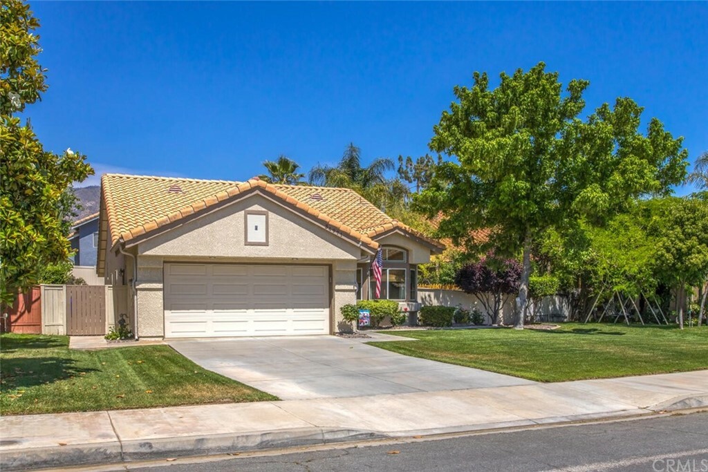 Property Photo:  34971 Willow Springs Drive  CA 92399 