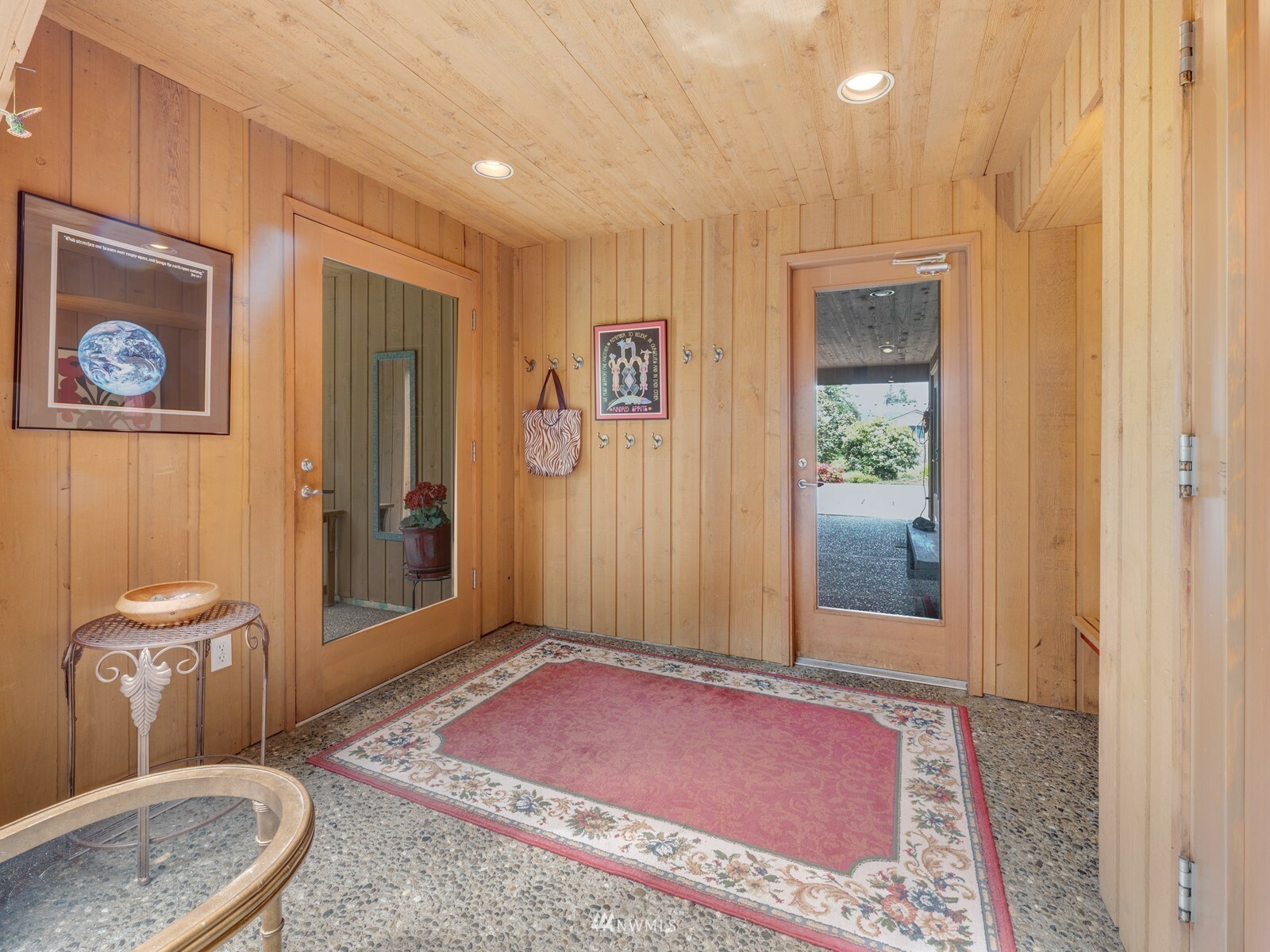 Property Photo: 26305 166th Place SE WA 98042