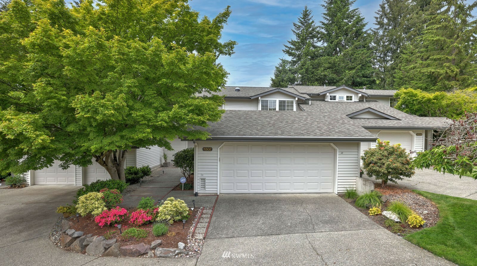 Property Photo:  11302 SE 65th Street  WA 98006 