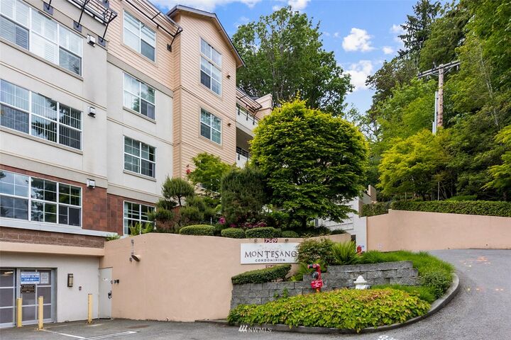 7549 SE 29th Street 101  Mercer Island WA 98040 photo