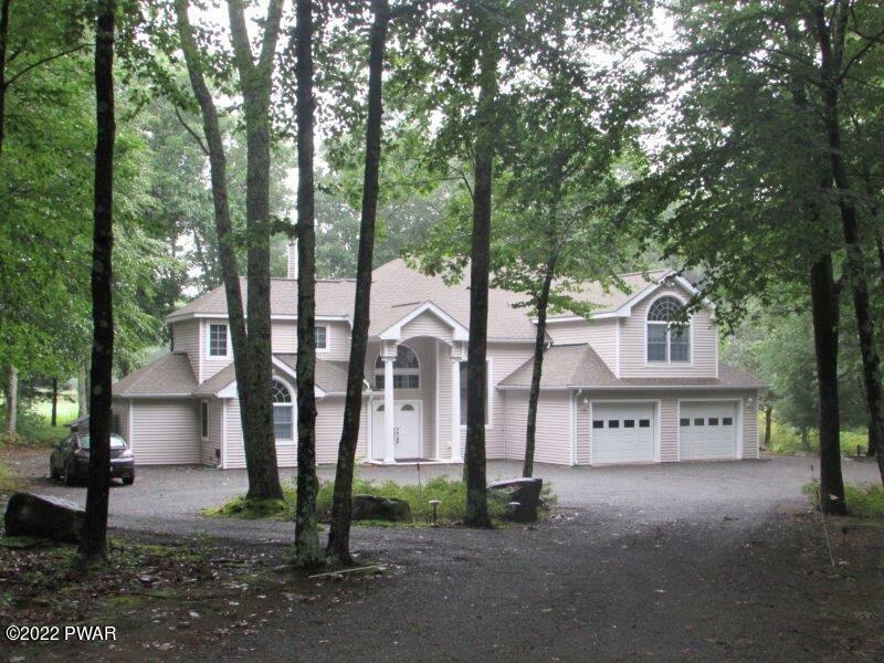 Property Photo:  412 Canoebrook Drive  PA 18428 