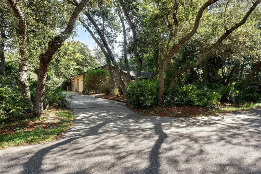 Property Photo:  655 Marlin Road  FL 32708 