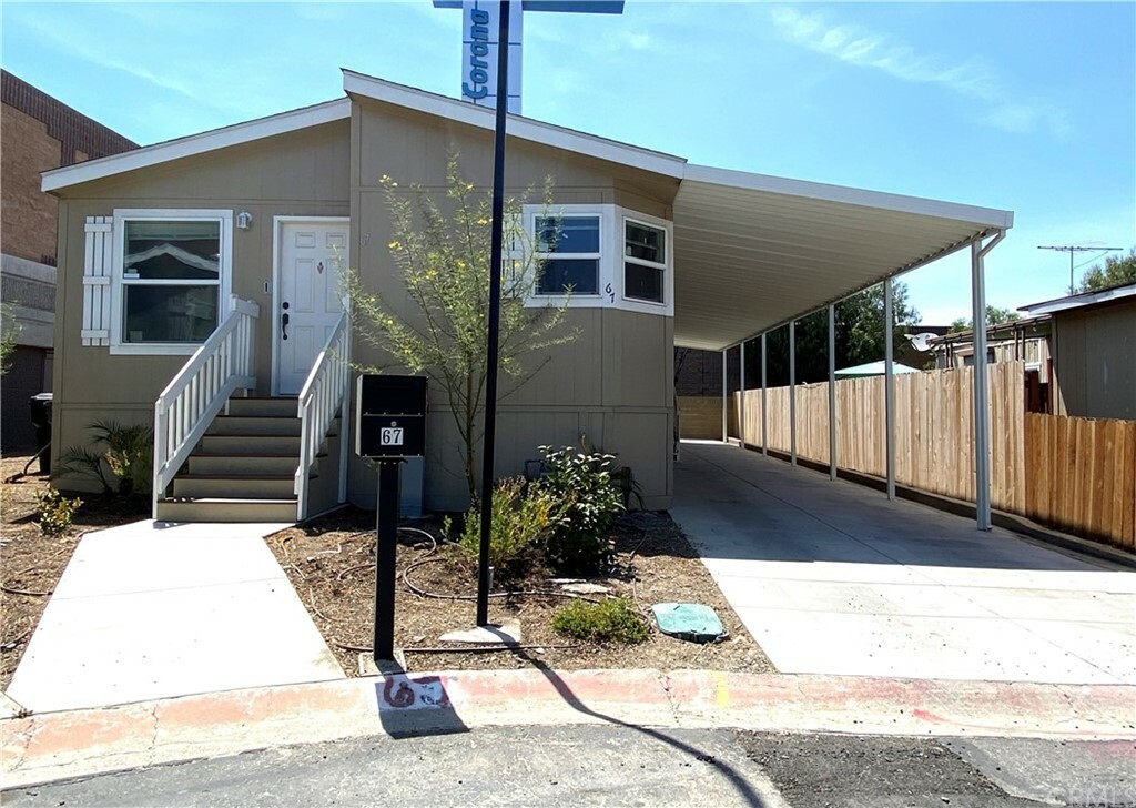 Property Photo: 995 Pomona Road 67 CA 92882