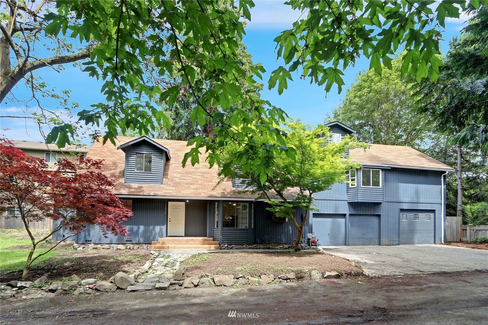 Property Photo:  15230 44th Avenue W  WA 98087 