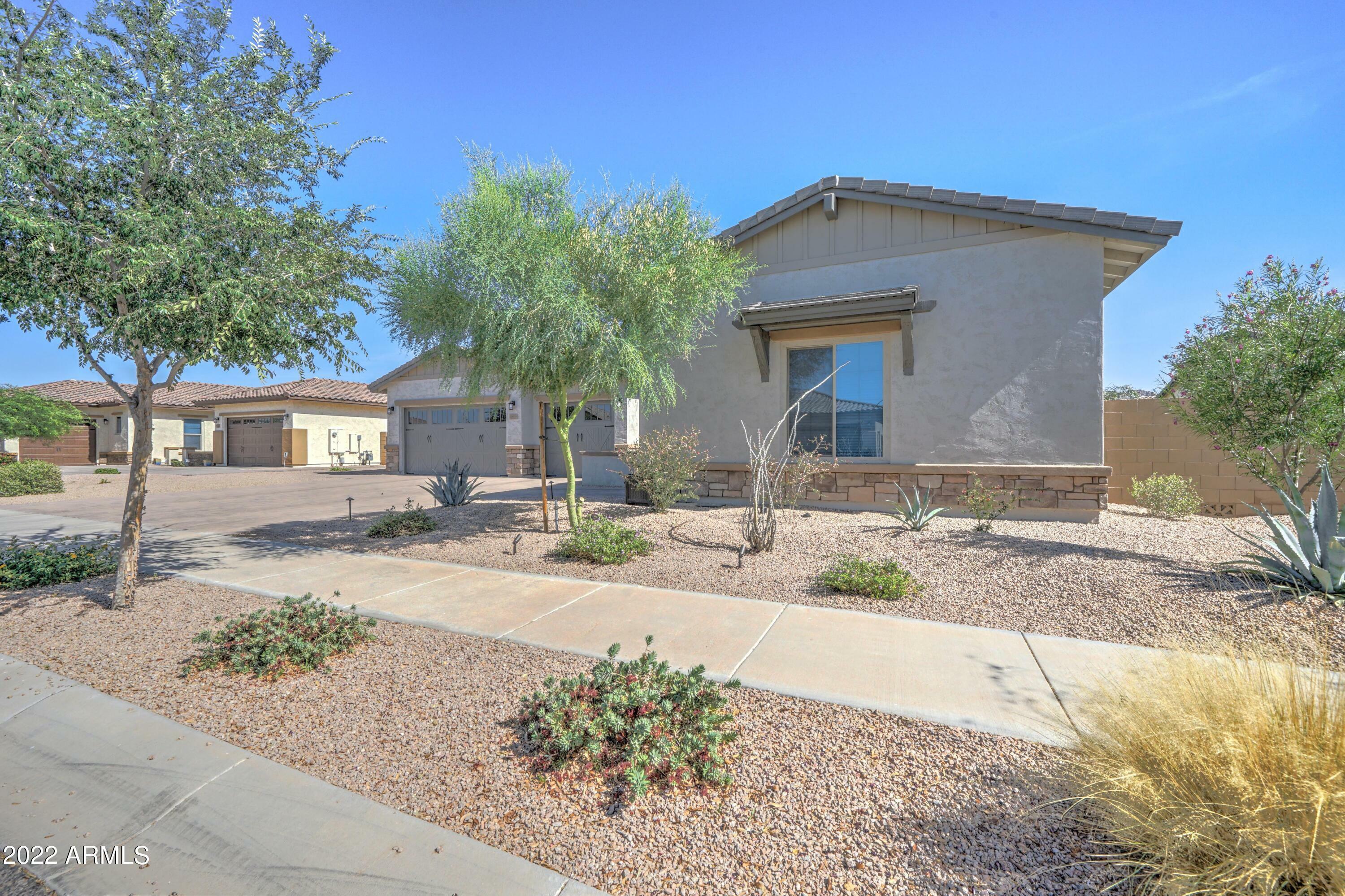 Property Photo:  20929 E Watford Drive  AZ 85142 