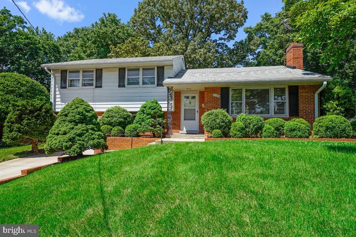 7106 Cindy Lane  Annandale VA 22003 photo