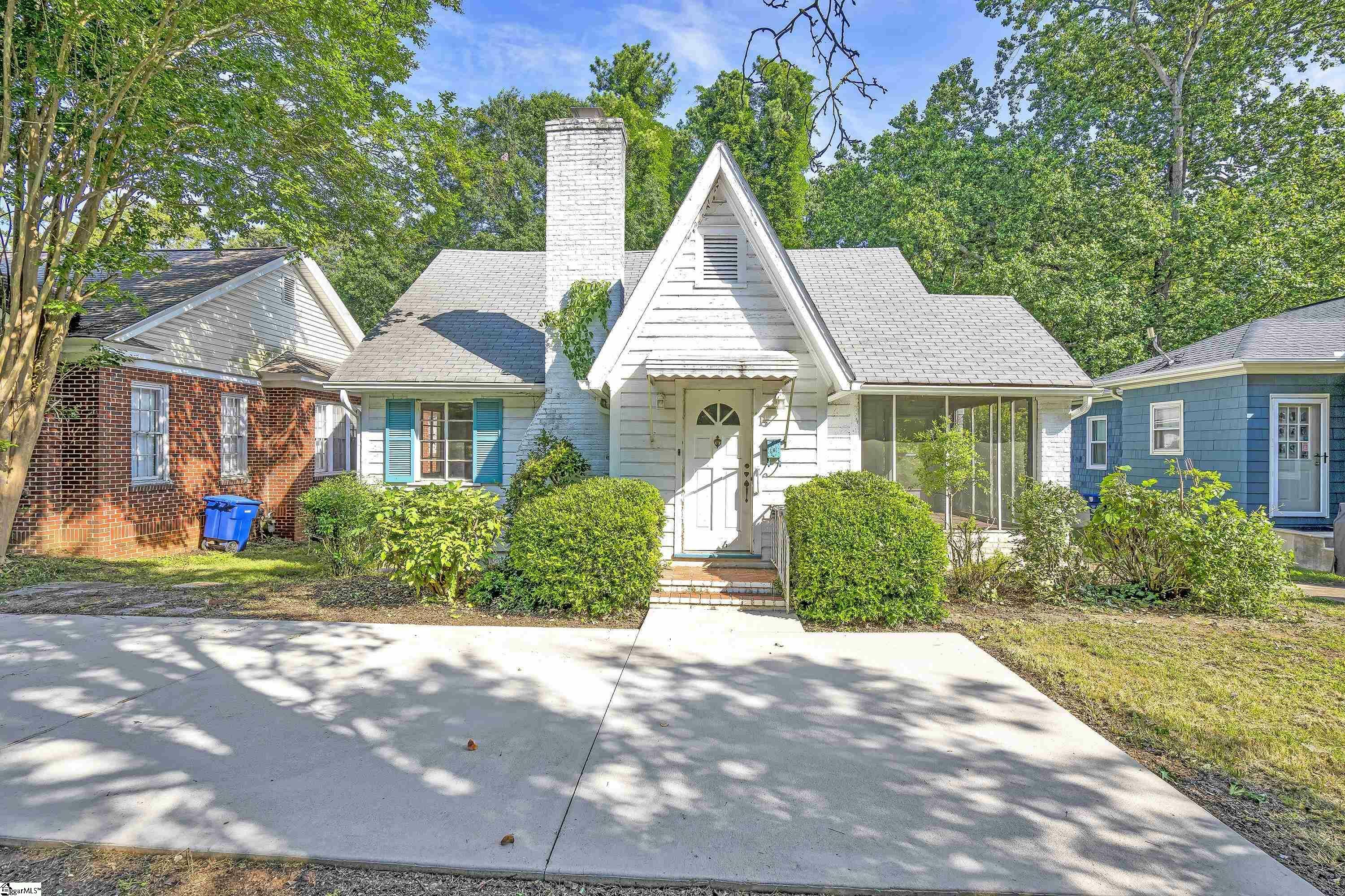 Property Photo:  726 Hollywood Street  SC 29302 