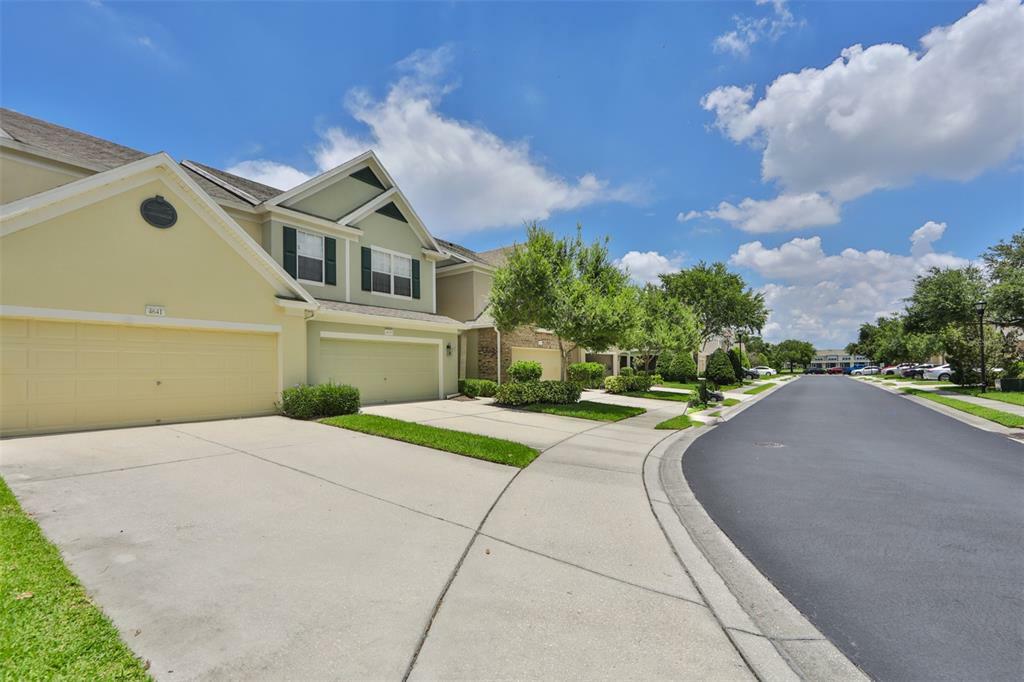 Property Photo:  4639 Pond Ridge Drive  FL 33578 