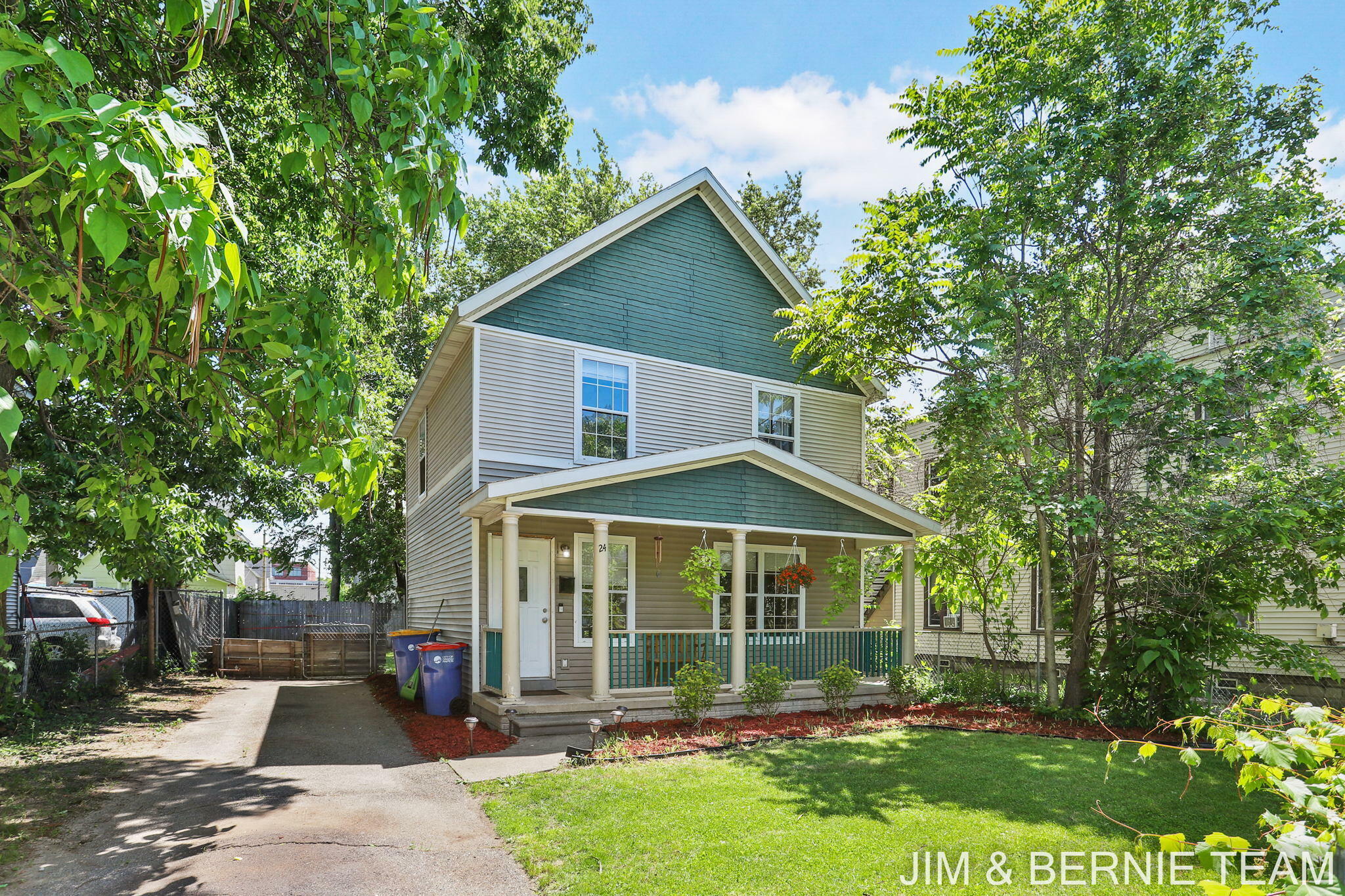 Property Photo: 24 Home Street SW MI 49507