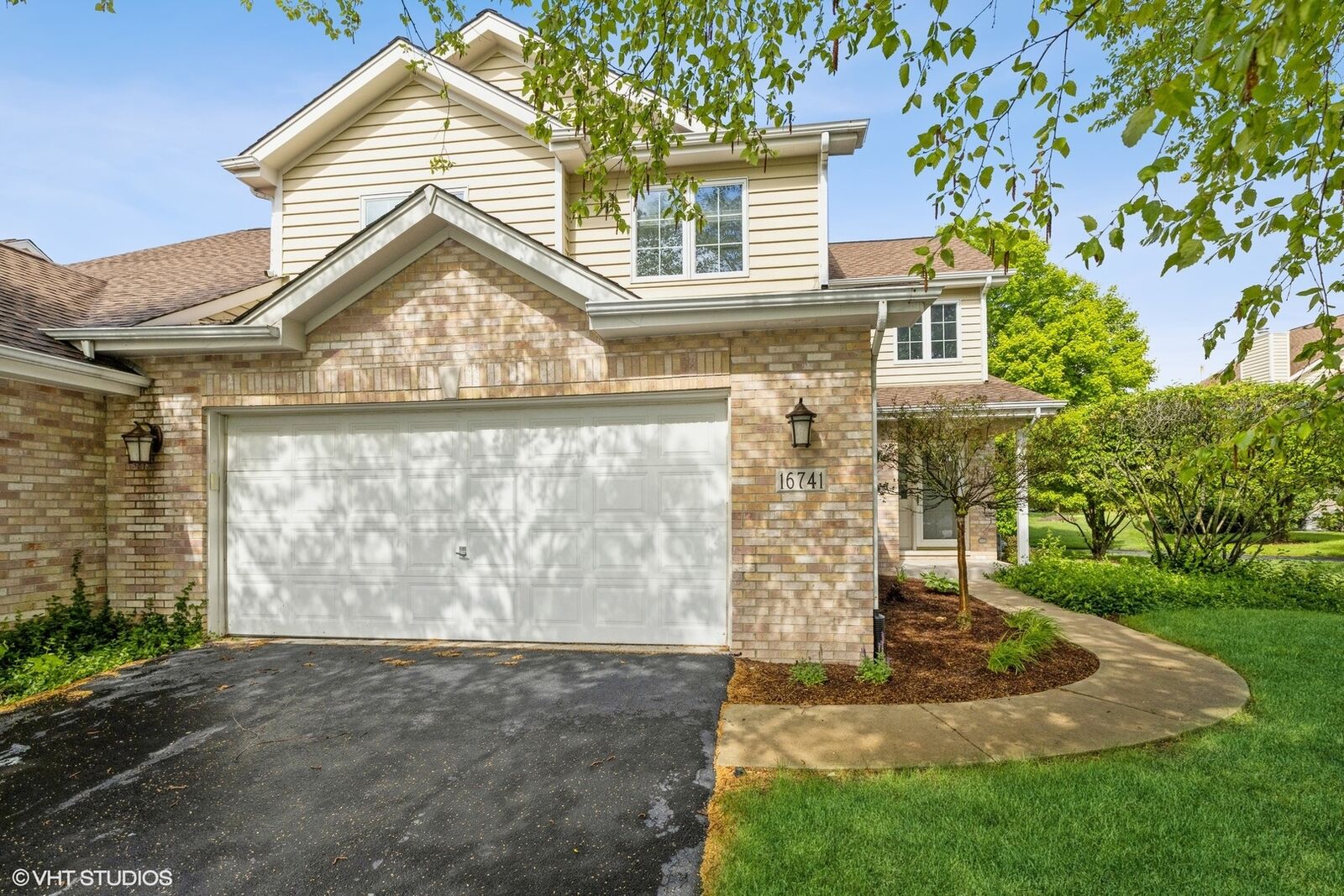 Property Photo:  16741 Cardinal Drive  IL 60467