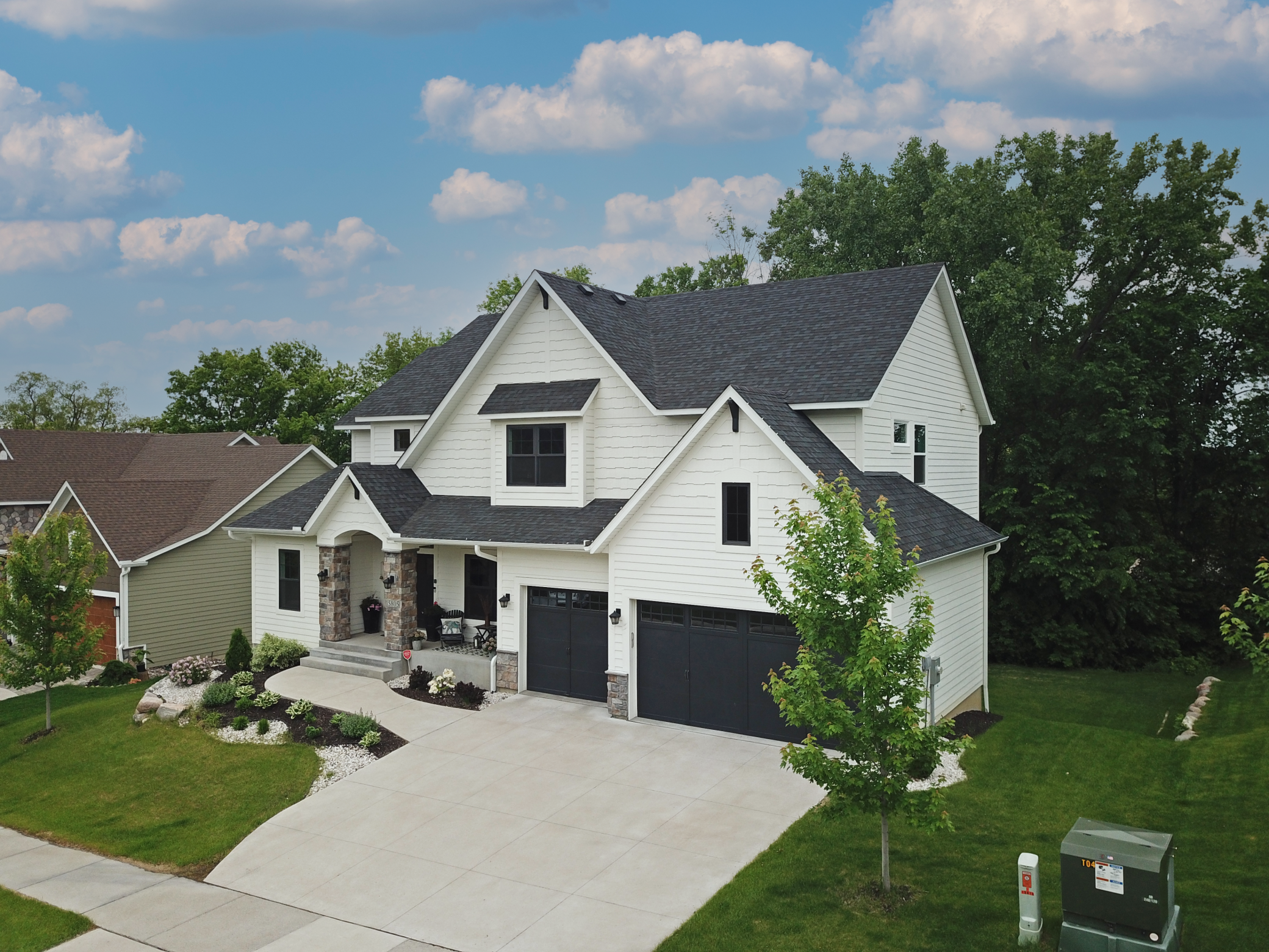 Property Photo: 15805 43rd Place N MN 55446