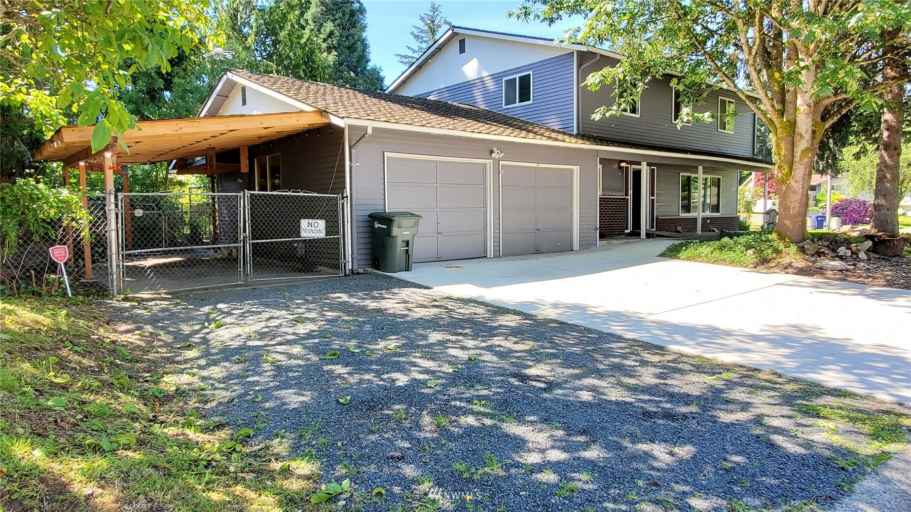 Property Photo:  21603 9th Place W  WA 98021 