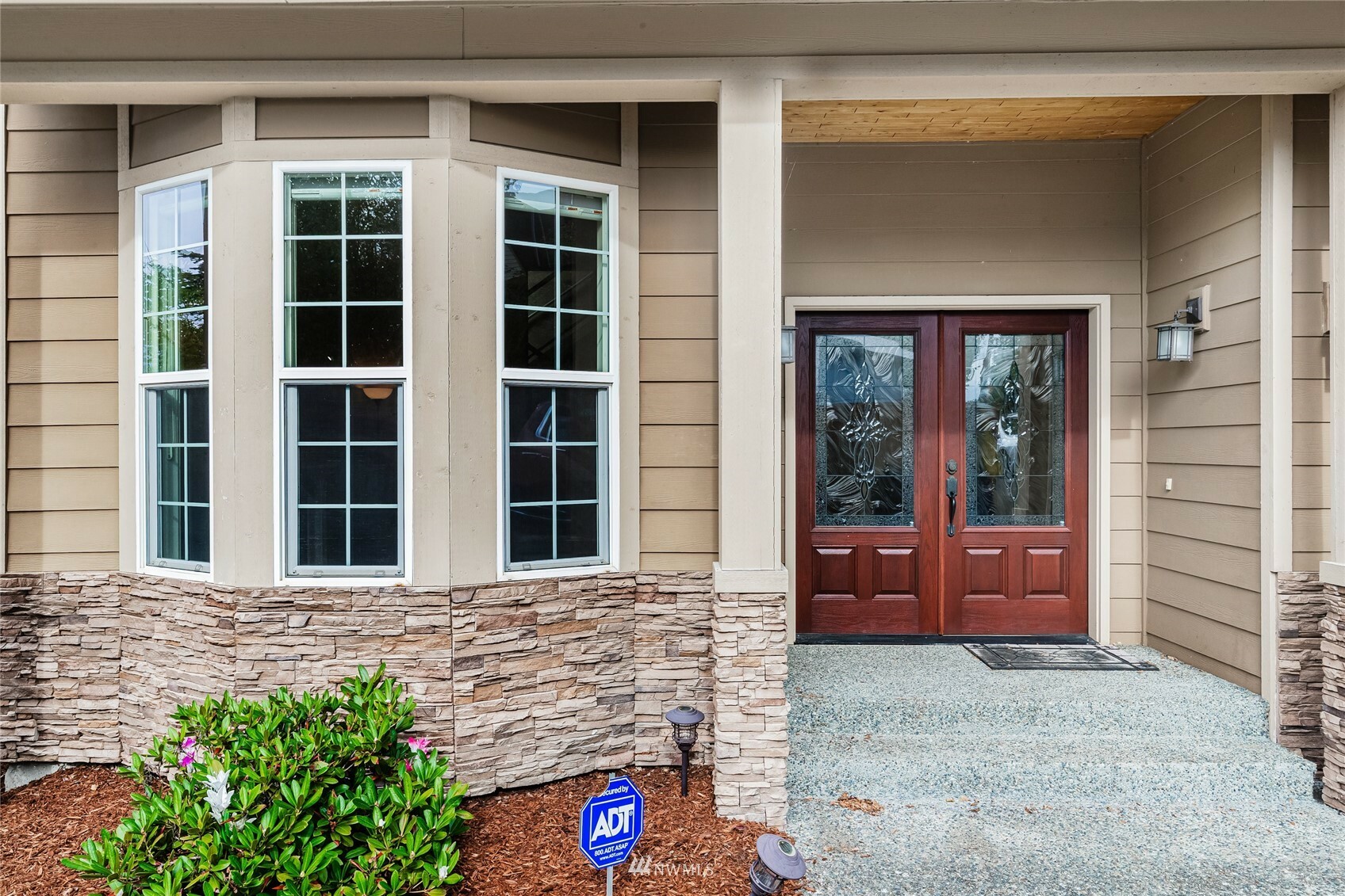 Property Photo: 1904 NE 16th Street WA 98056