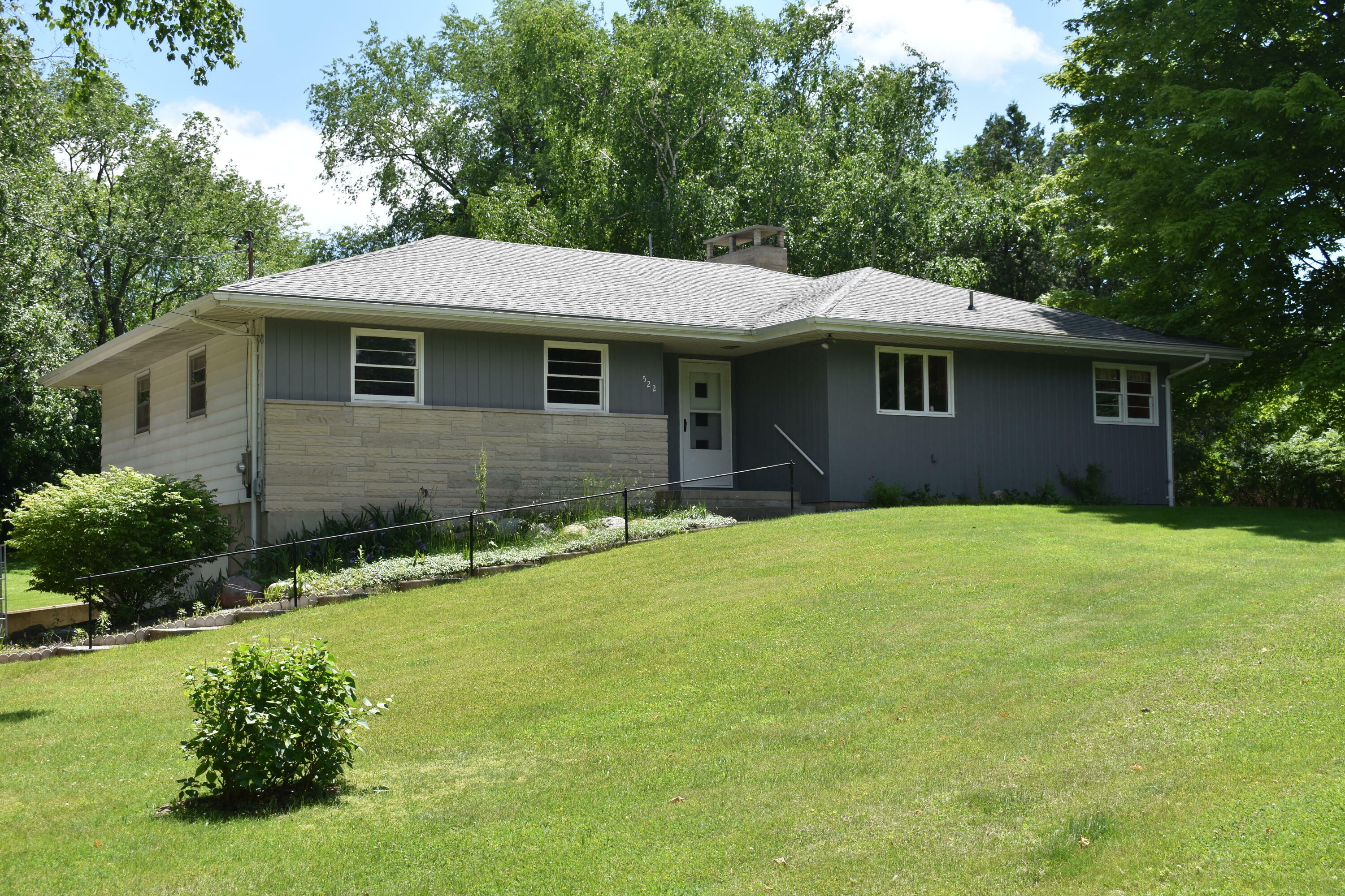 Property Photo: 522 Vista Lane MI 49412